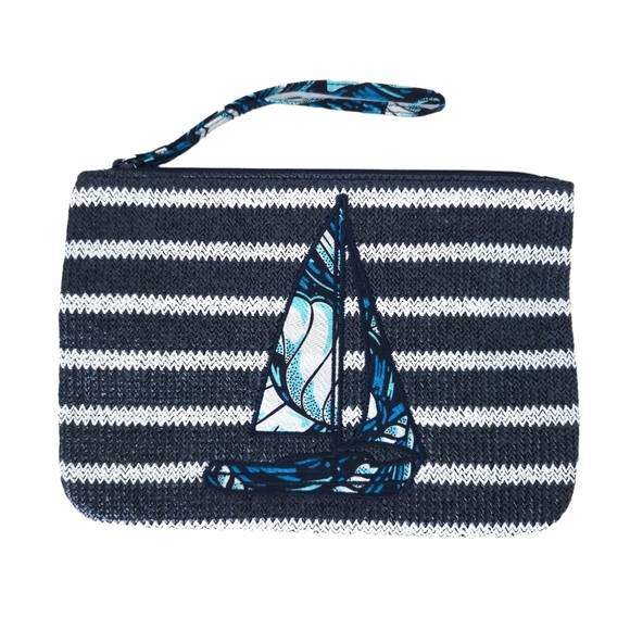 NWOT Vera Bradley Navy Blue Striped Sailboat Shore Enough Straw Wristlet Handbag - Picture 1 of 5